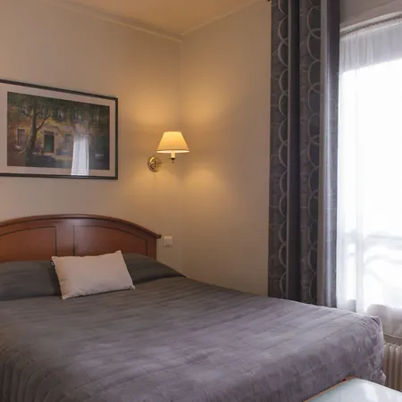 De Genève Hotel 3*