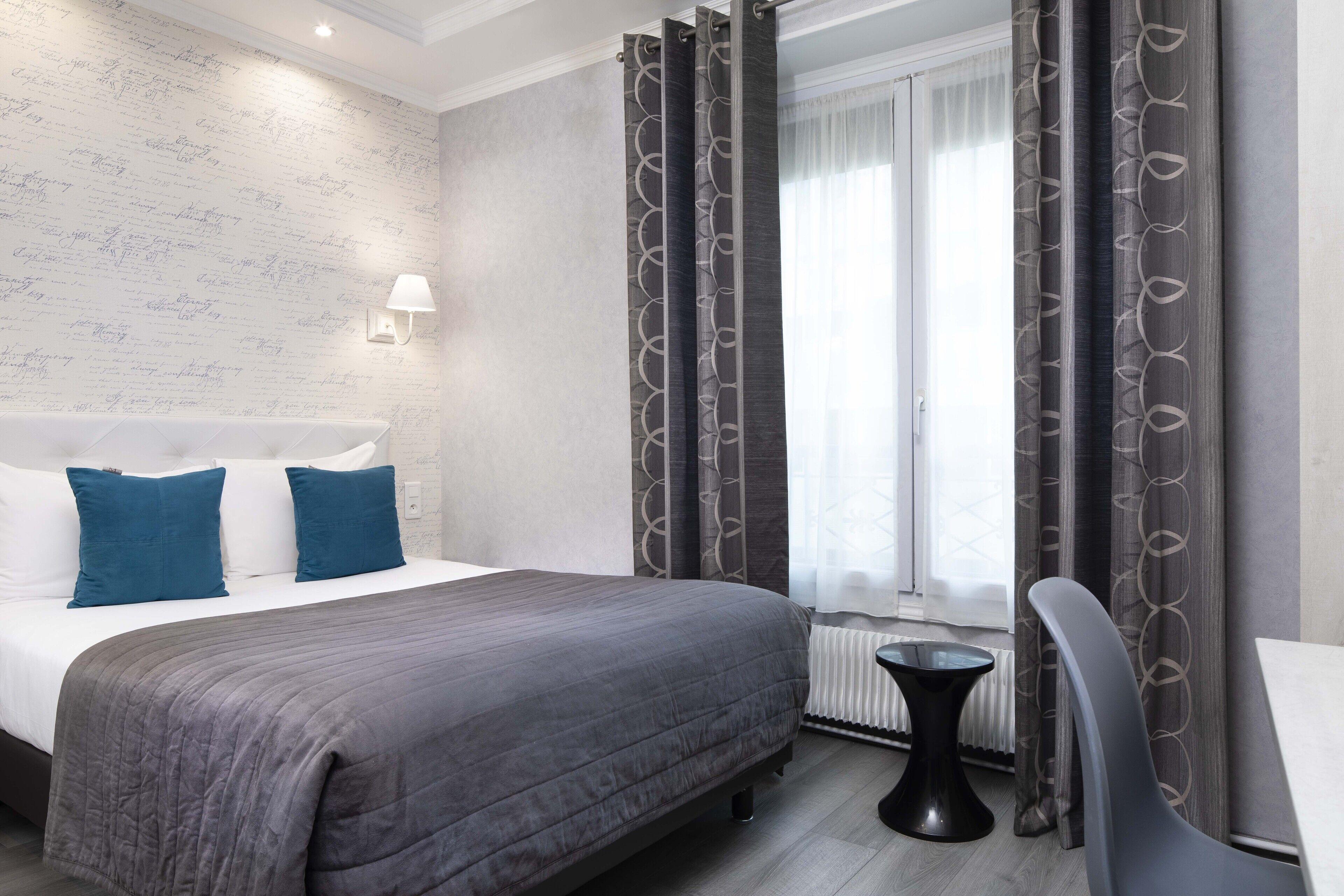 De Genève 3*
