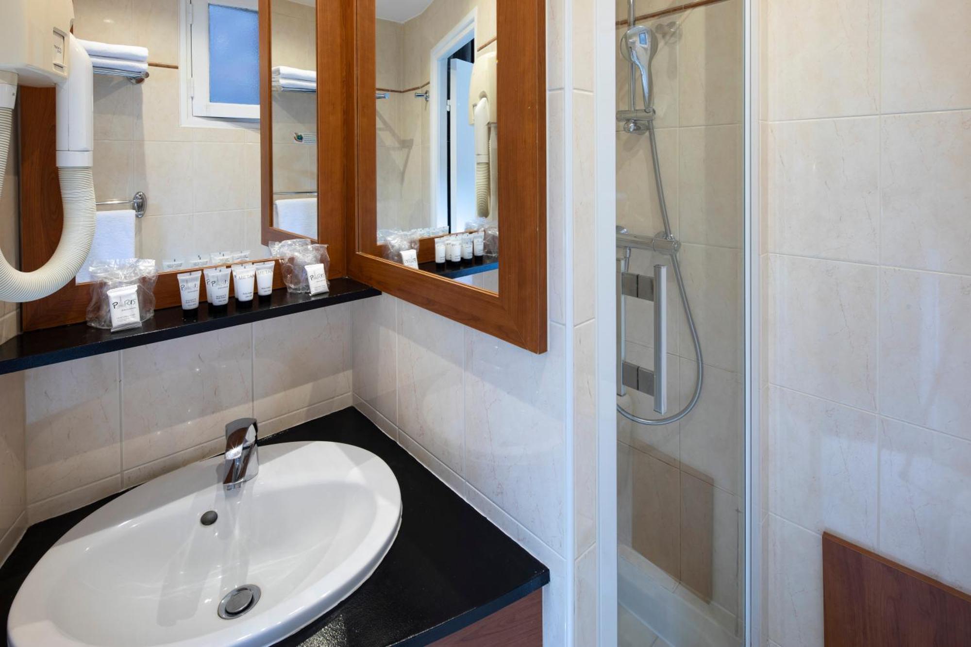 De Geneve Hotel Paris